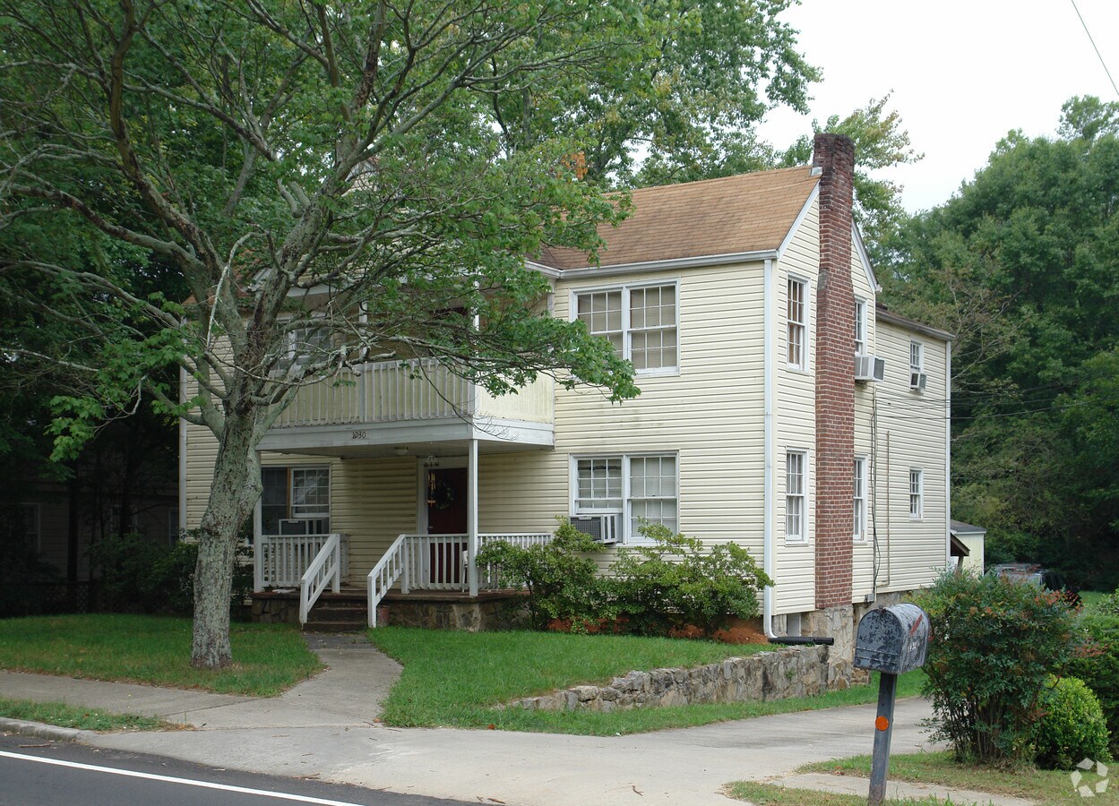 Photo - 1230 Canton St