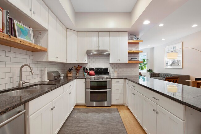 Photo - 4532 N Damen Ave Unit 1