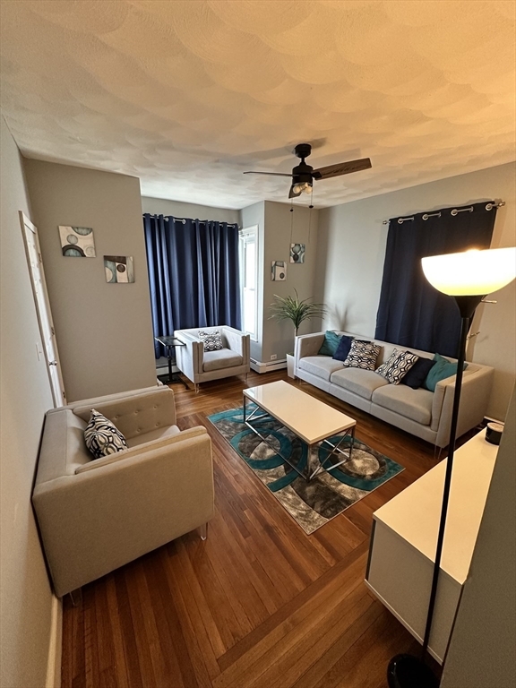 Photo - 198 Sisson St Apartamento Unidad 2