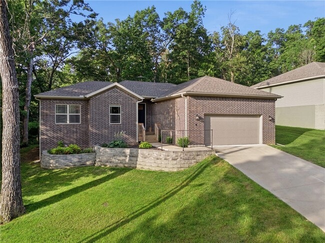 Photo - 8 Leyland Dr