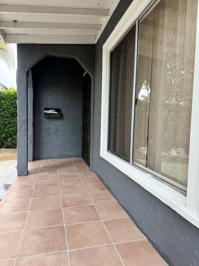 Photo - 3659 6th Ave Unidad 3661 6th Ave