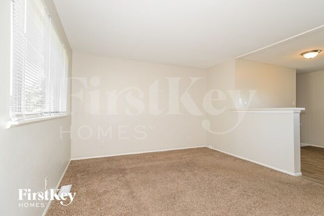 Photo - 1140 Estes Dr