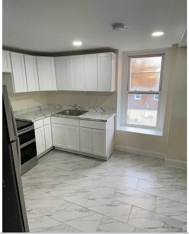 Photo - 242 W Bacon St Unit 2nd Fl