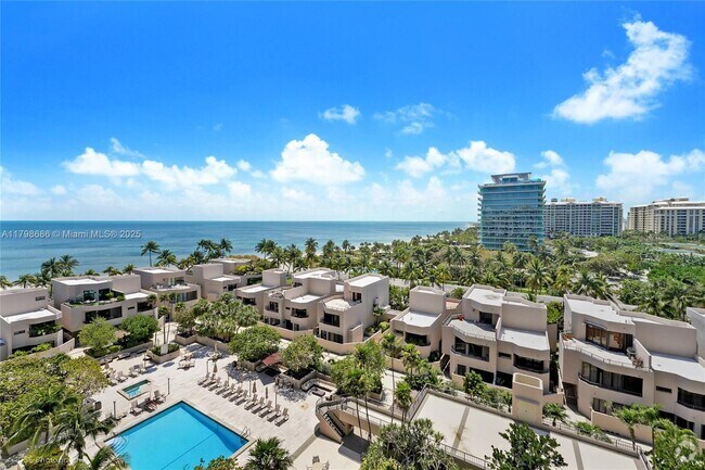 Building Photo - 201 Crandon Blvd Unit 833 Rental