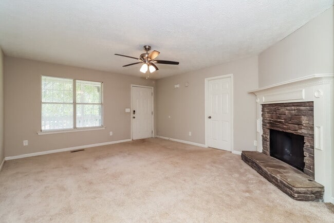 Photo - 71 Brooke Dr