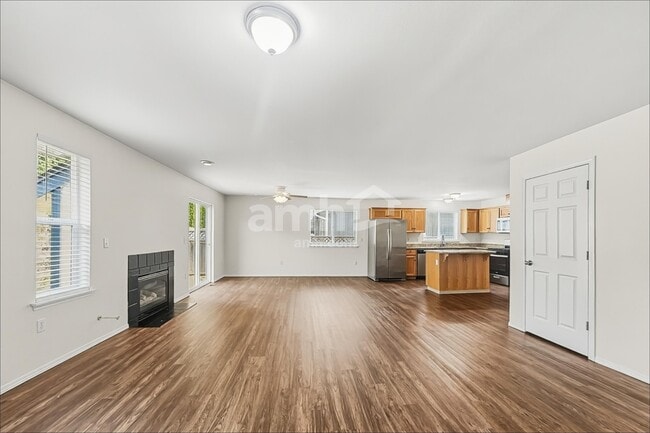 Photo - 1307 187th St Ct E