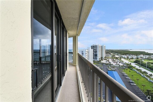 Building Photo - 9550 S Ocean Dr Unit 1610 Rental