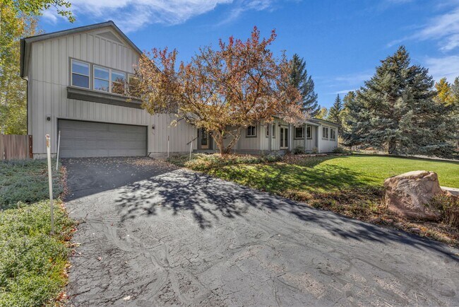 Photo - PRIME PARK MEADOWS HOME