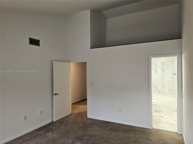 Photo - 10142 SW 77th Ct