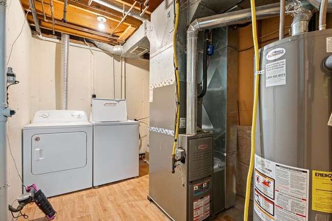 Photo - 1315 E Lewis St