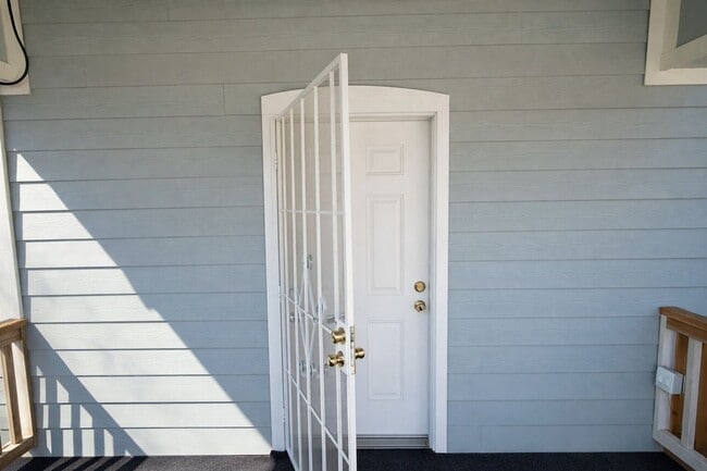 Photo - Newly Remodeled 3-Bedroom Home with Open Layout & Fenced Backyard in Dallas