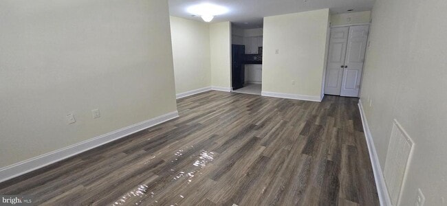 Photo - 8883 Rusland Ct