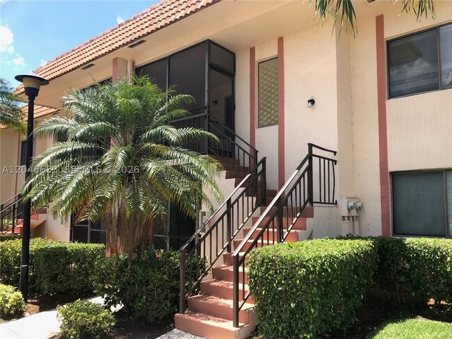 Building Photo - 369 Lakeview Dr Unit 203