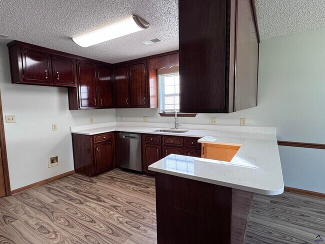 Photo - 111 Rainbow Ave