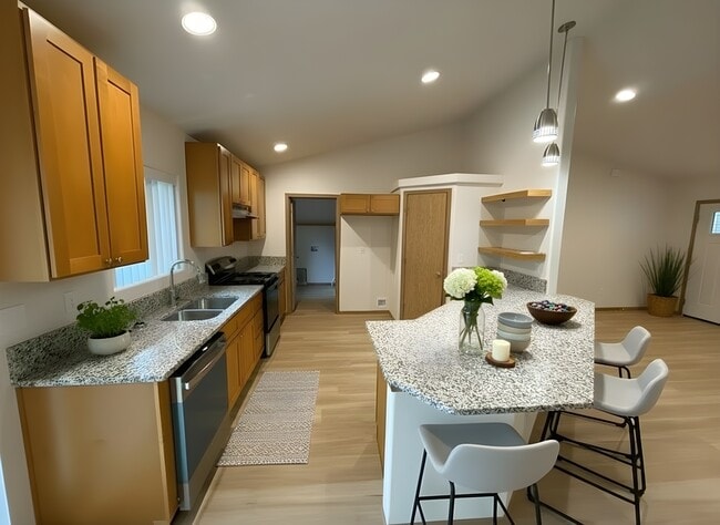 Photo - 14818 Bluegrass Loop