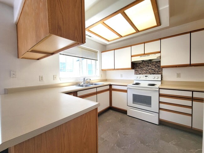 Photo - 3026 W Villard St