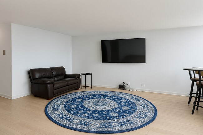 Photo - 655 W Irving Park Rd Unidad 4805