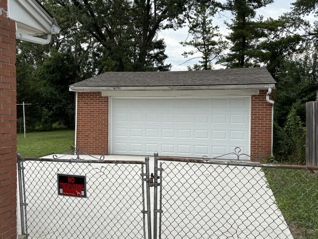 Photo - 4589 Annhurst Rd
