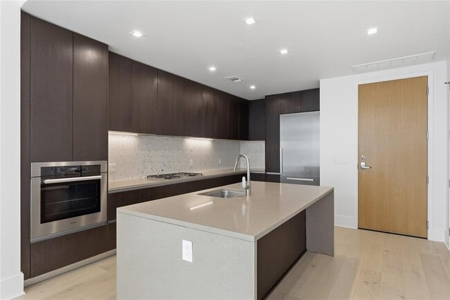 Photo - 501 West Ave Unit 802