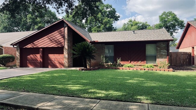 Building Photo - 3115 Jenny Dr