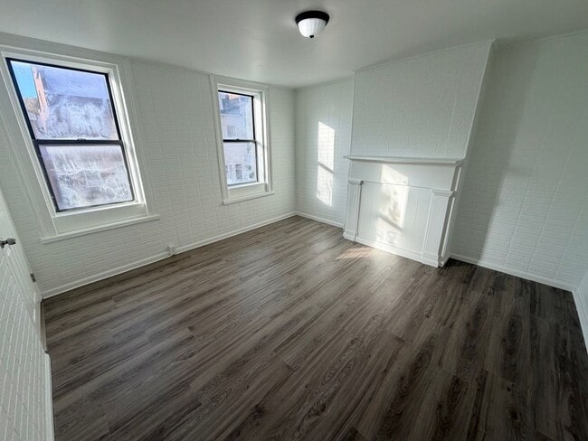 Building Photo - 280 4th St Unit Apt 2