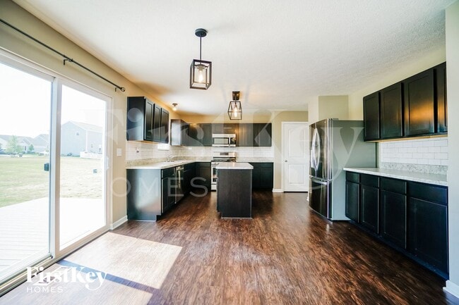 Photo - 270 Cloverhill Dr