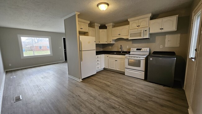 Photo - 7812 Souter Dr