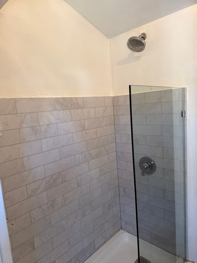 Photo - 103 Walnut St