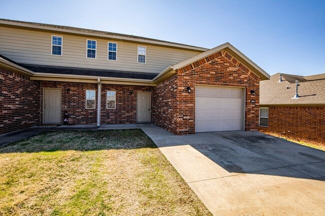Photo - ***298 Copper Oaks***