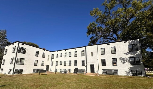 Building Photo - 2024 Lincoln Ave Unit B1