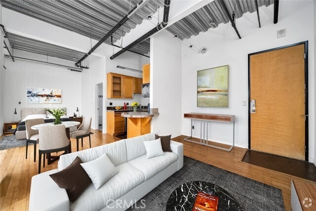Building Photo - 312 W 5th St Unit 1121 Rental