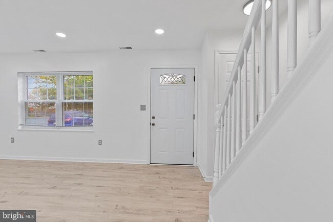 Photo - 924 Bellows Ave