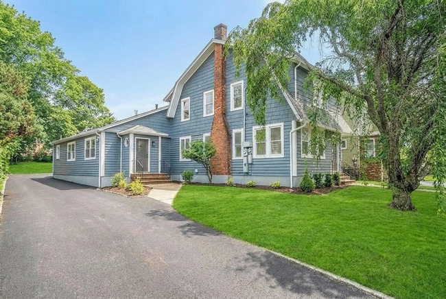 Photo - 315 Park Ave