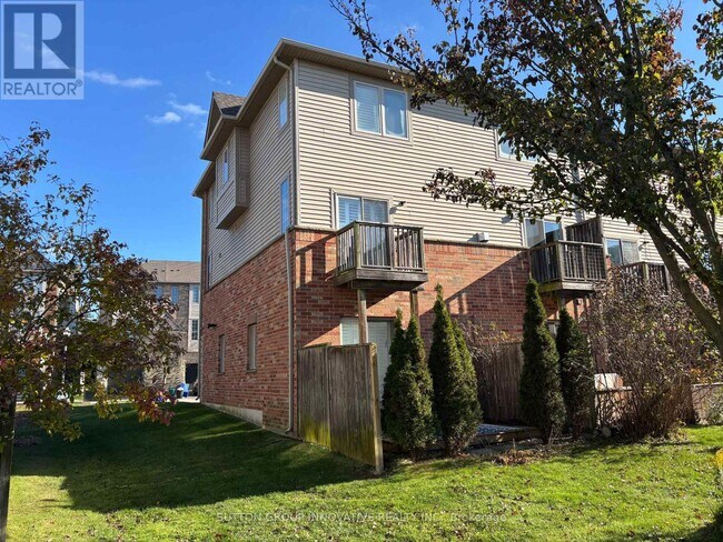 Photo - 15 Chapman Ln