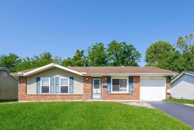 Building Photo - 12085 Spalding Dr Rental