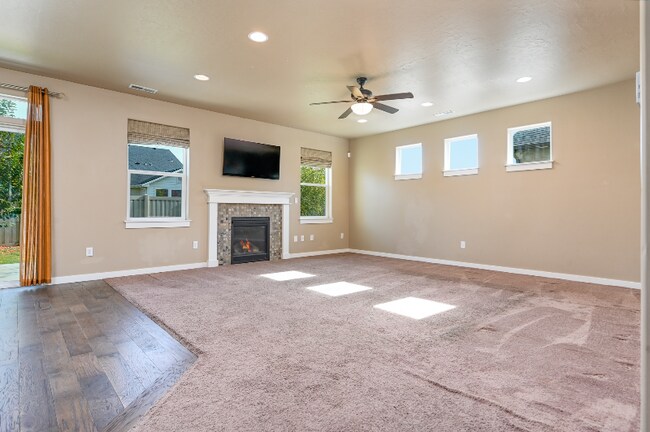 Photo - 4530 S Highcliff Ave