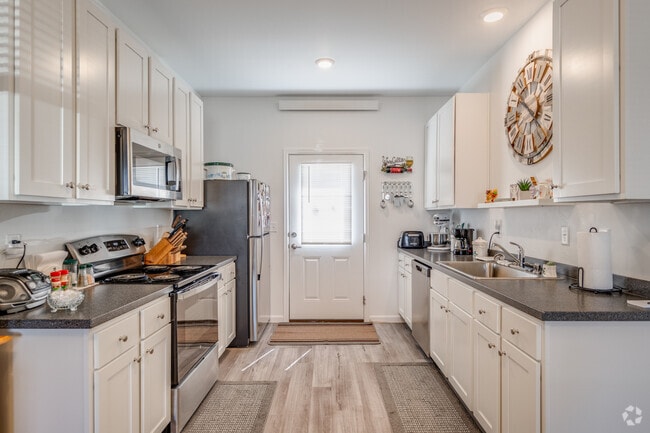 Kitchen - Prosser Patio Home Apartments