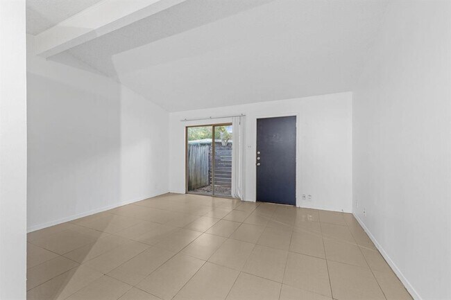 Photo - 1907 Fairlawn Ln