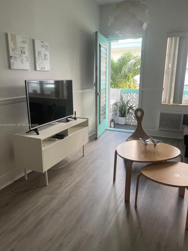 Photo - 6498 Collins Ave Unidad 48