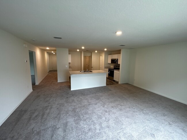 Photo - 93 Rymshaw Dr