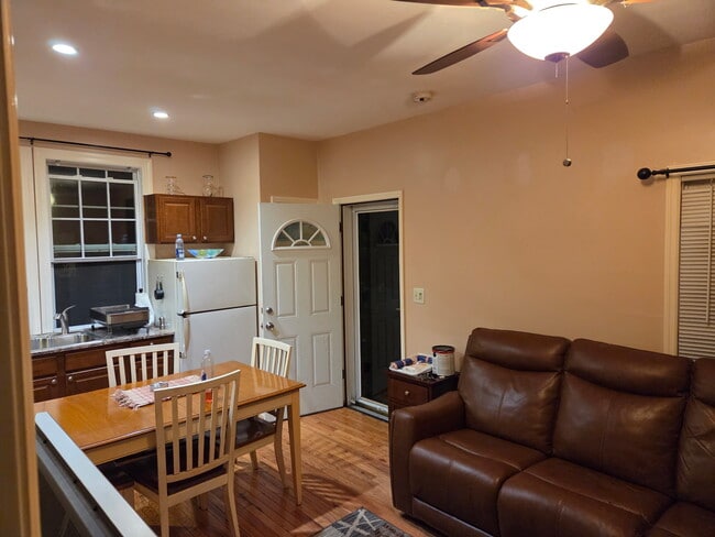 Photo - 104 Prospect Ave Unit Cottage For Rent