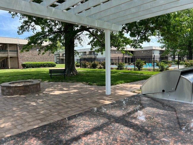 Photo - Tivoli Apartments