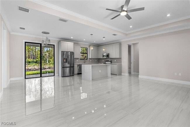 Photo - 1332 Desoto Blvd N