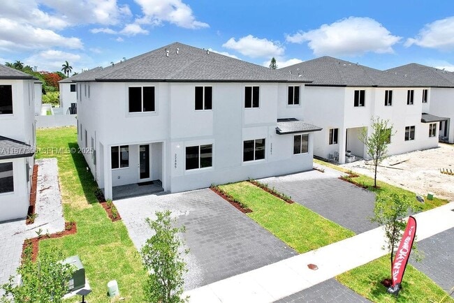 Building Photo - 22485 SW 125th Ave