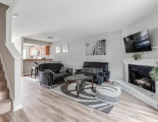 Photo - 1565 Springleaf Ct SE