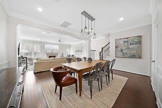 Photo - 5309 Larkin St