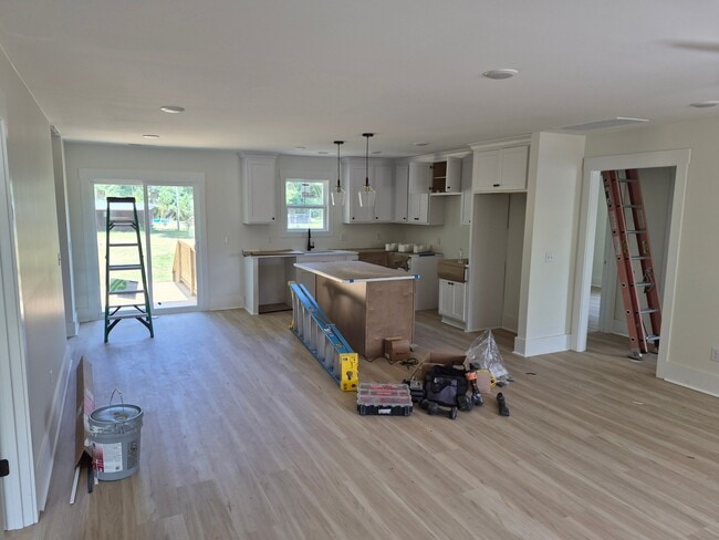 Photo - 2360 Malmo Loop Rd NE