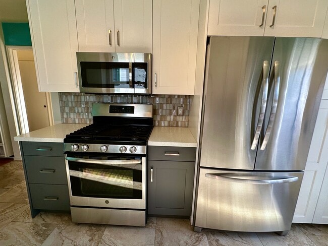 Photo - 1342 Ordway St Apartments