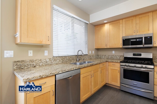 3528-3538 Indiana Street Unit 3528-