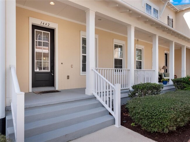 Photo - 1442 Resolute St